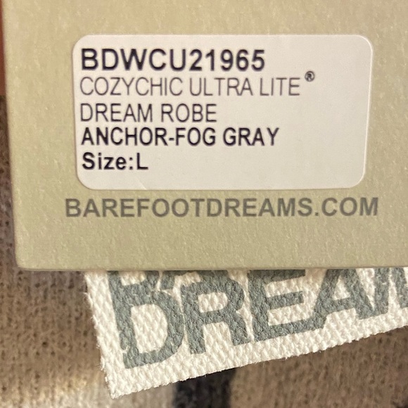 Barefoot Dreams cozy chic ultra lite Dream robe anchor grey Large NWT - Picture 9 of 10